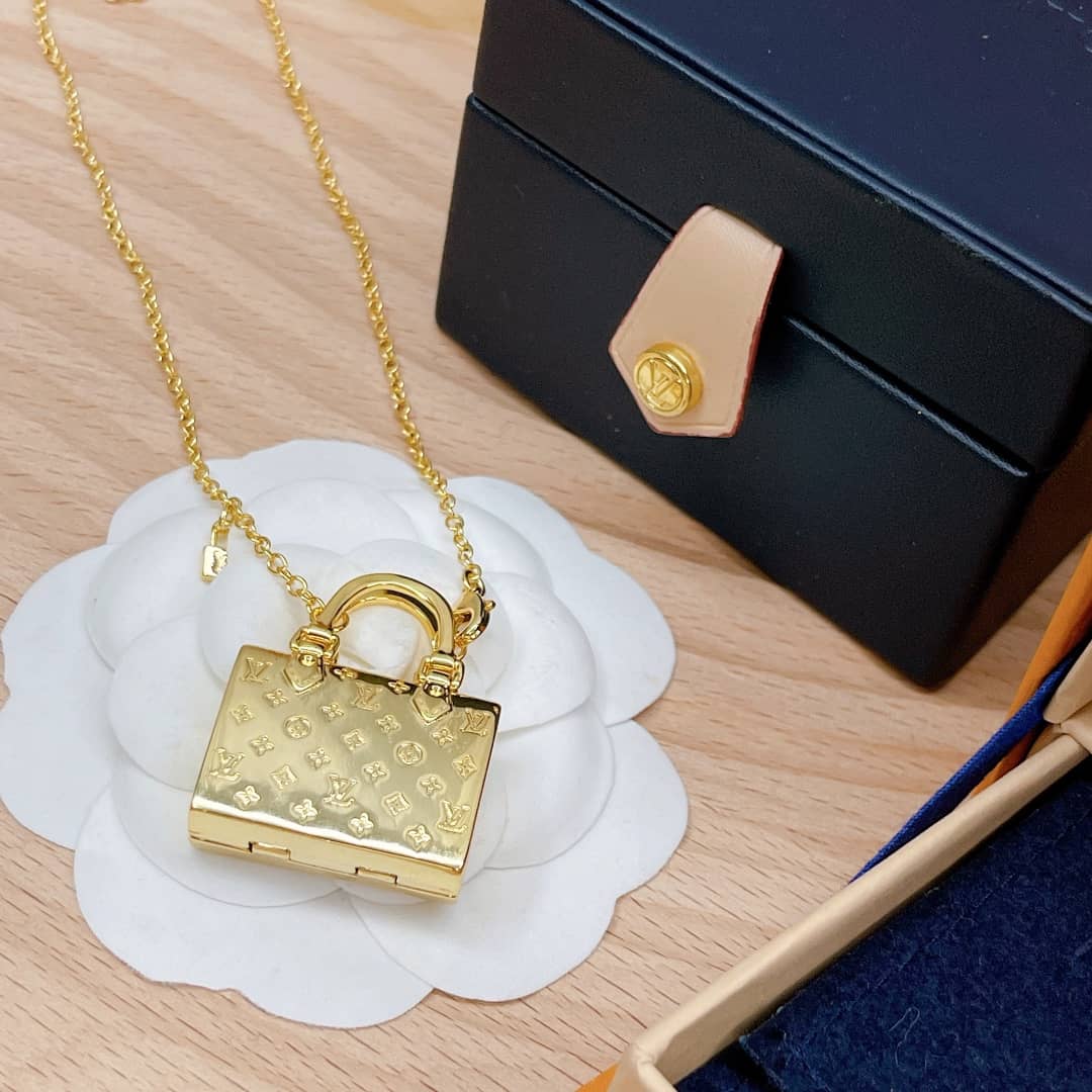 Top Quality L0vis Vvtt0n Necklace