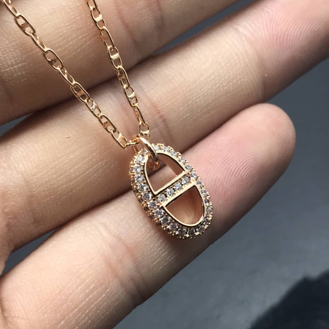 H**me5 Necklace For Sale