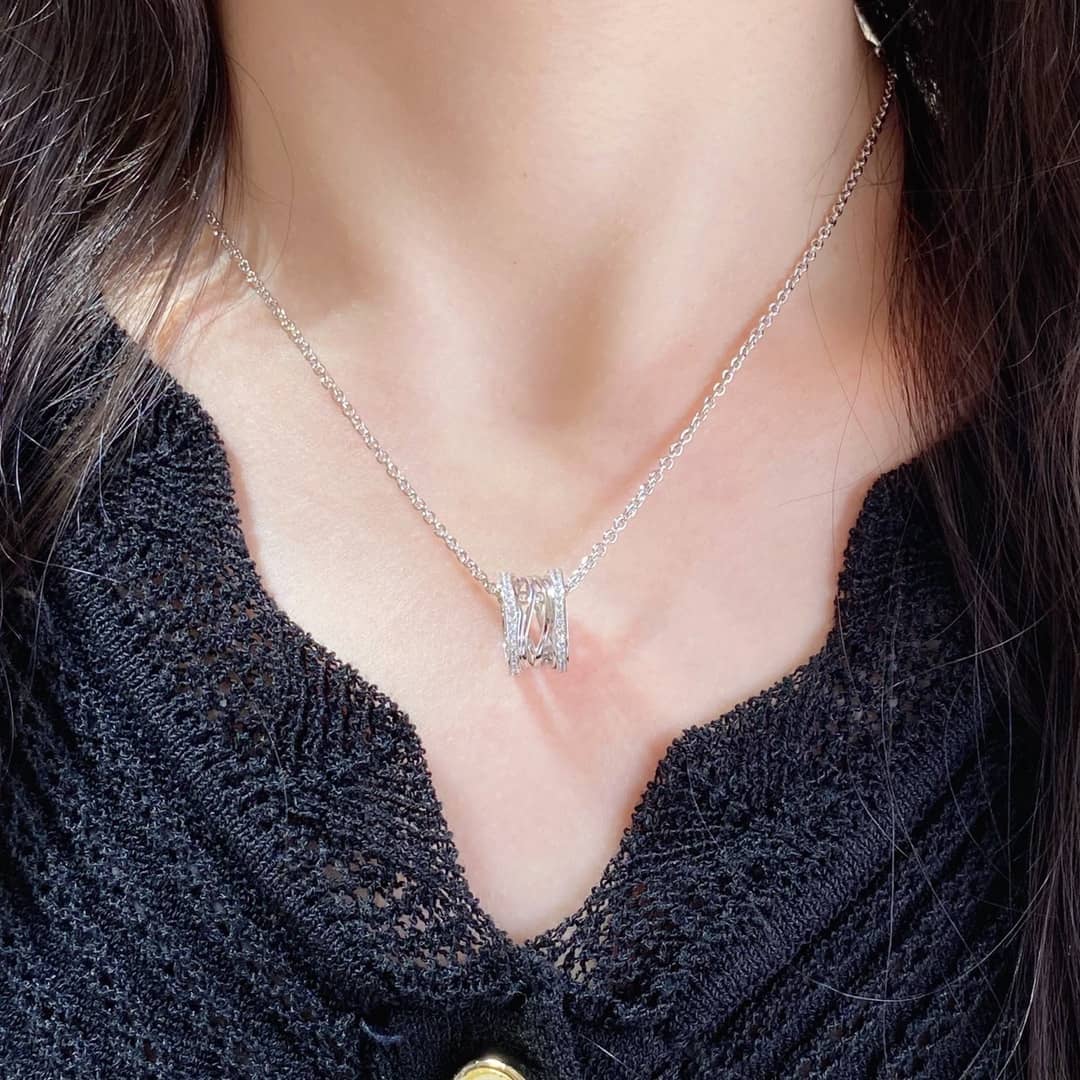 7 Star Bv1g*ai Necklace