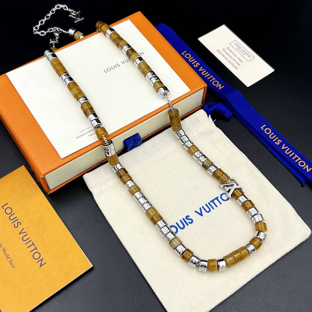 Fake L0vis Vvtt0n Logo Necklace