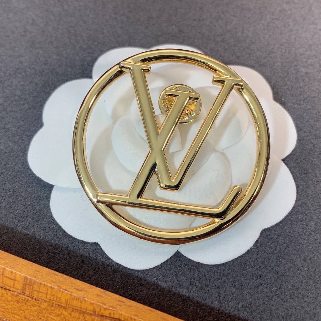 Best L0vis Vvtt0n Classic Brooch