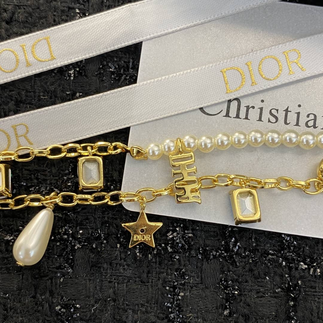 Best Chr1st1an D10r Classic Bracelet