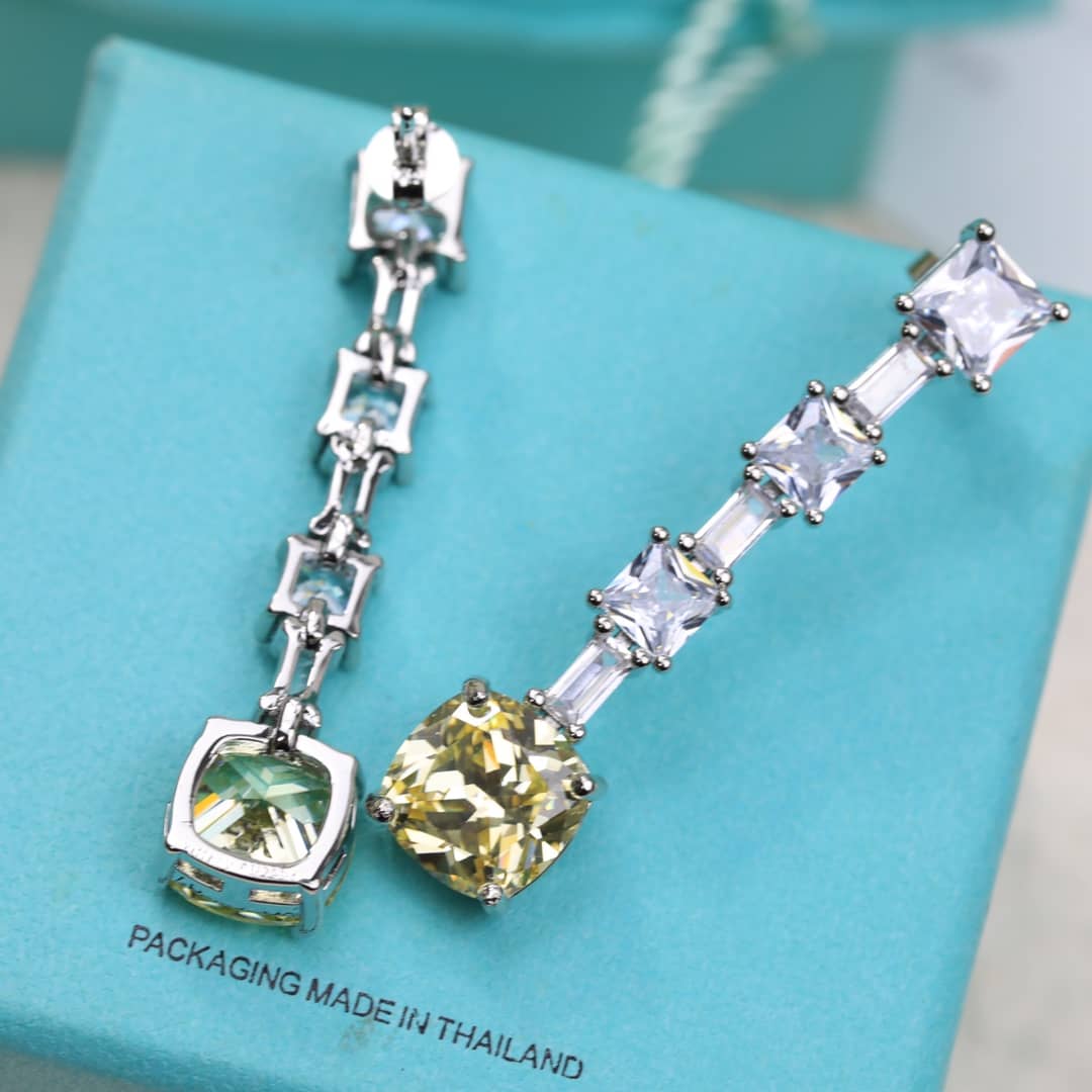 Fake T*f*ny Logo Earring