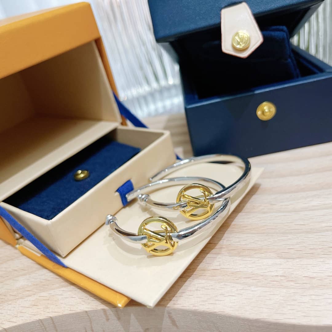 Replica L0vis Vvtt0n Earring