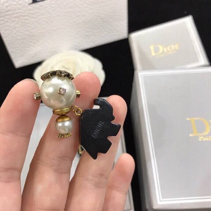 Luxury Chr1st1an D10r Classic AAA+ Earring