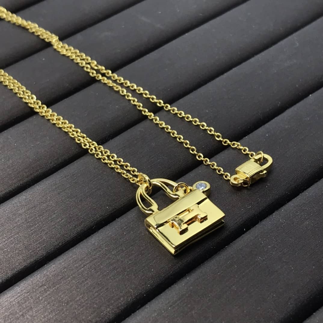 H**me5 Necklace For Sale