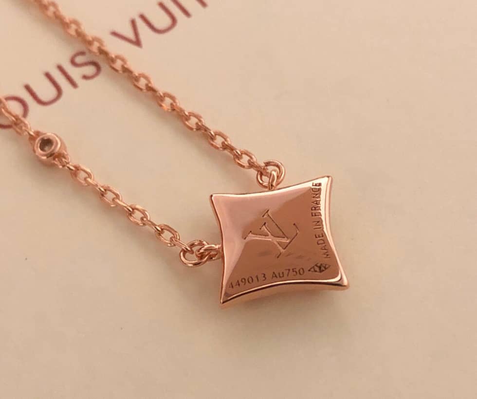 High Quality L0vis Vvtt0n Necklace