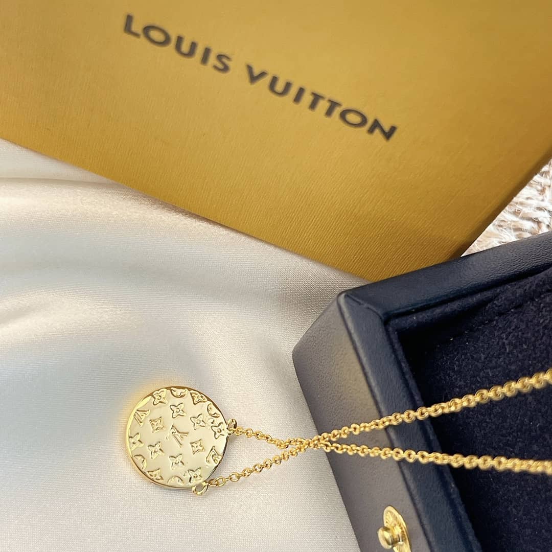 High Quality L0vis Vvtt0n Necklace