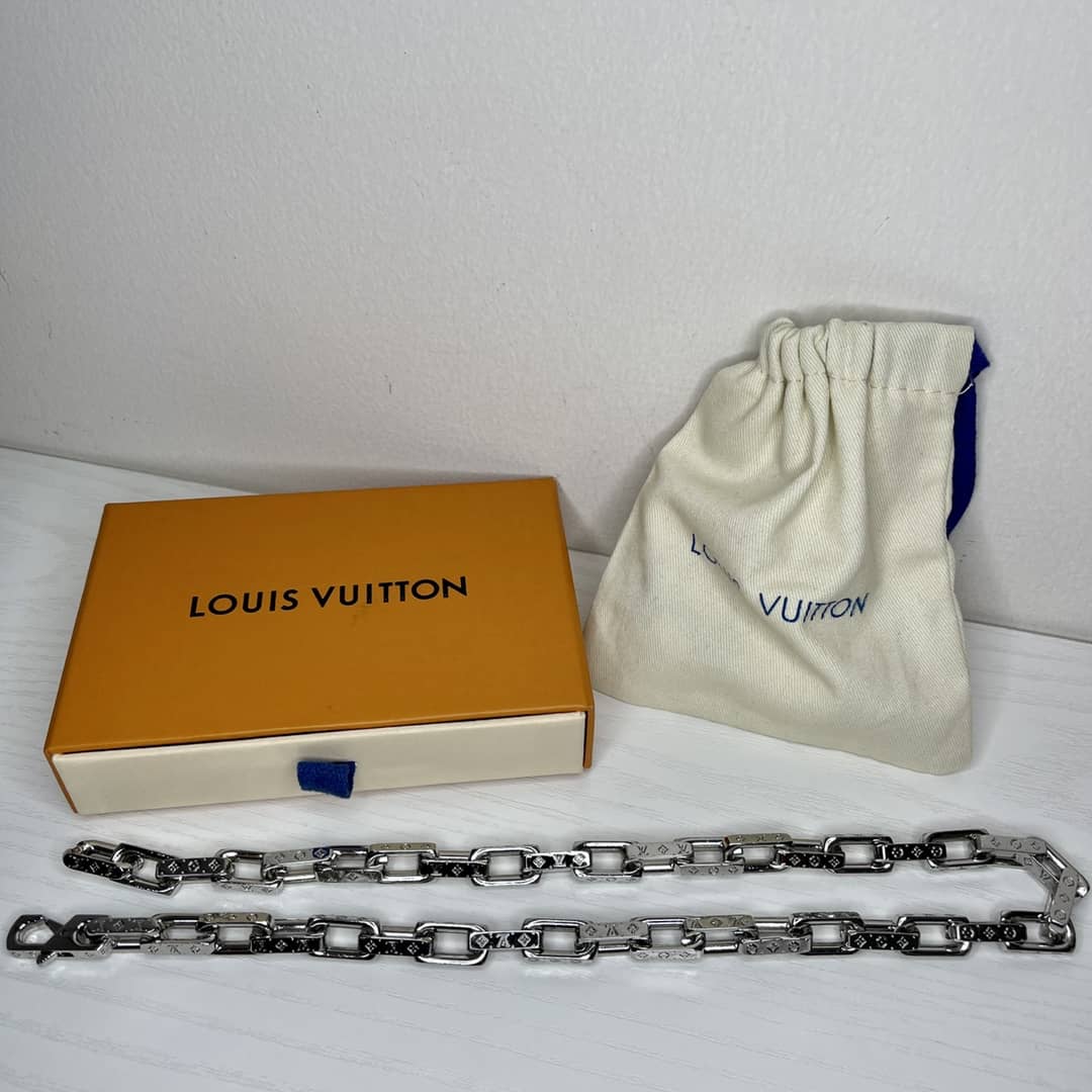 Best L0vis Vvtt0n Classic Necklace