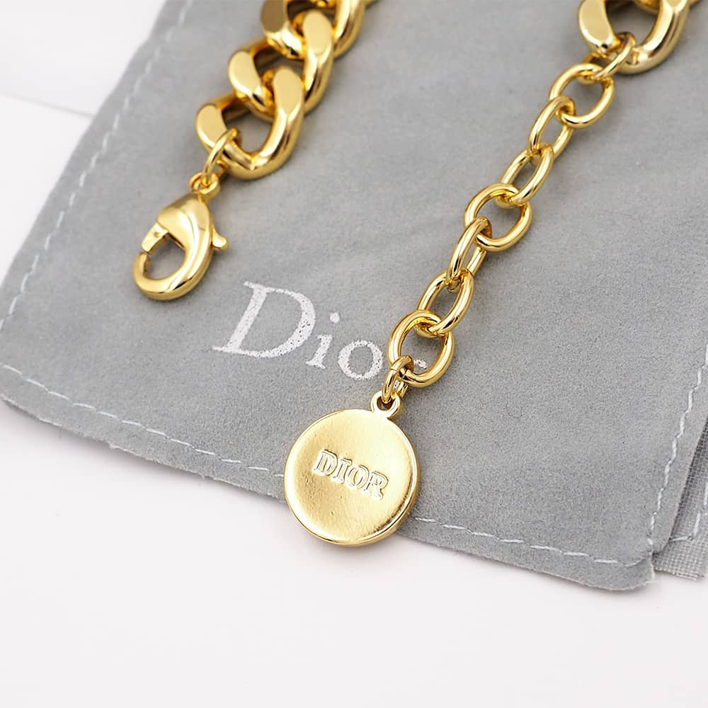 Best Chr1st1an D10r Classic Necklace