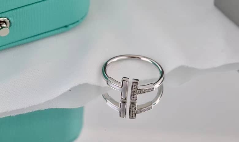 Designer T*f*ny Classic Ring