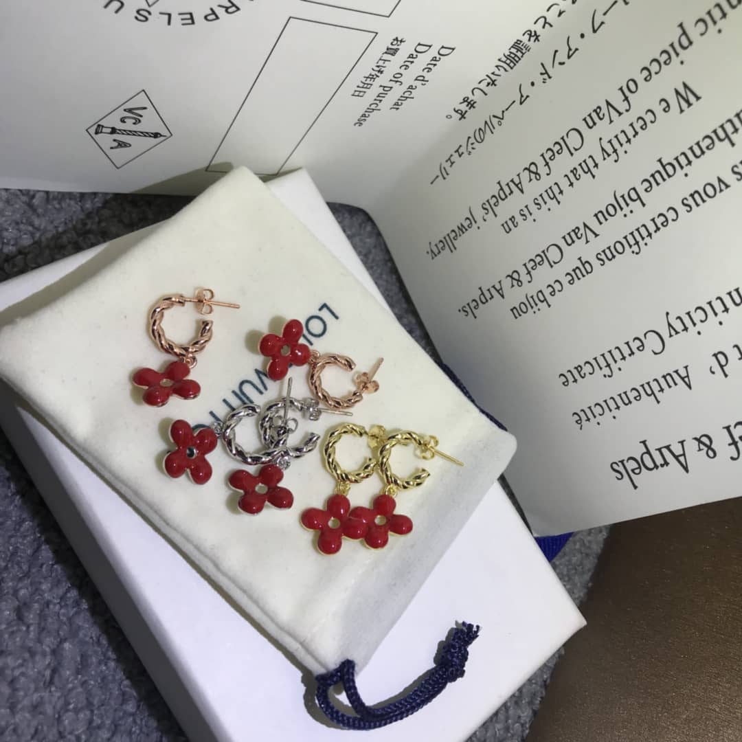 Cheap L0vis Vvtt0n Earring