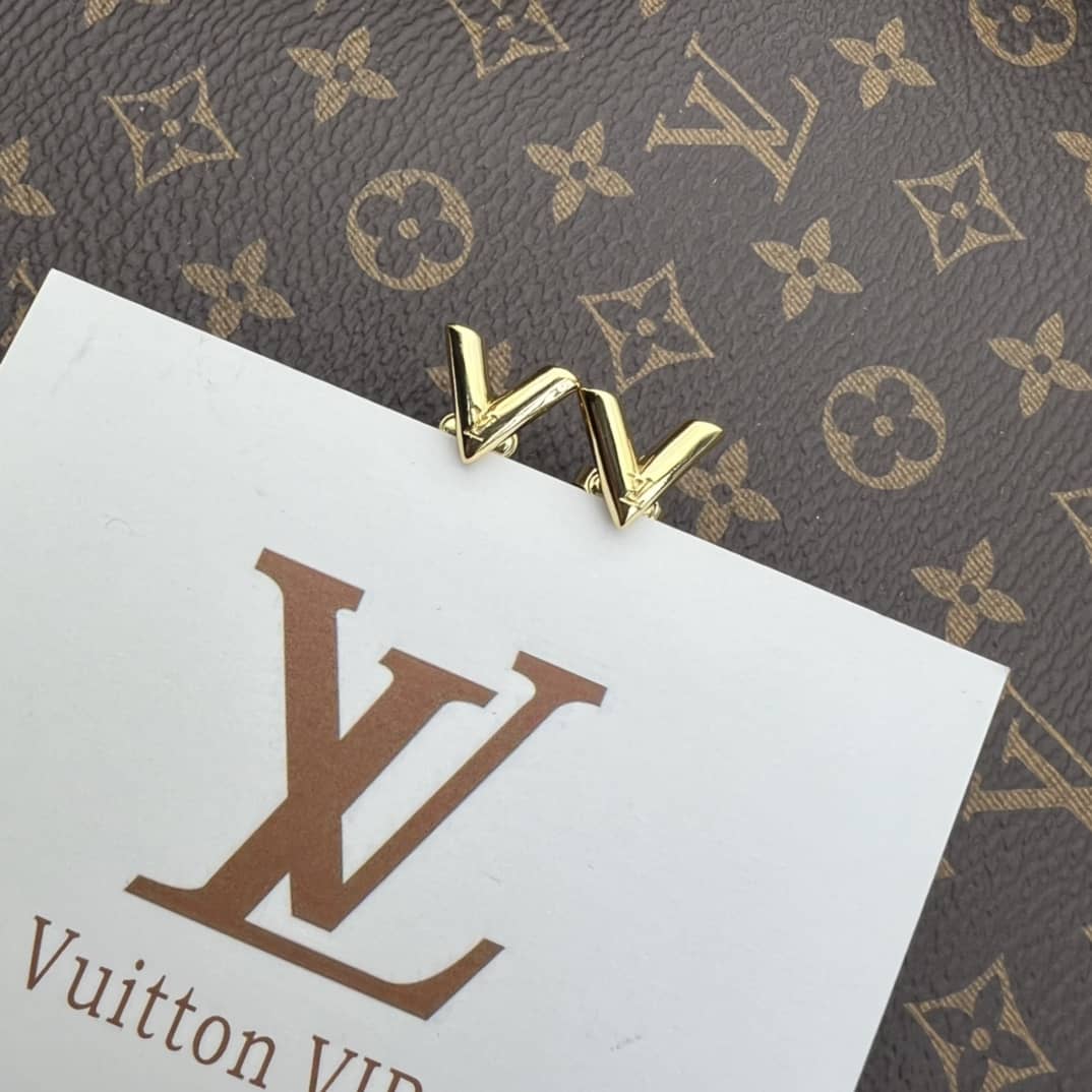 L0vis Vvtt0n Earring For Sale
