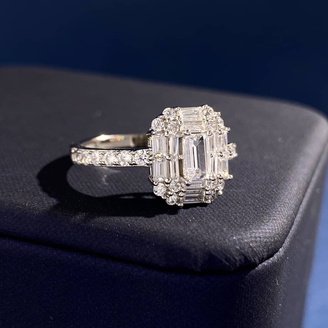 High Quality T*f*ny Ring