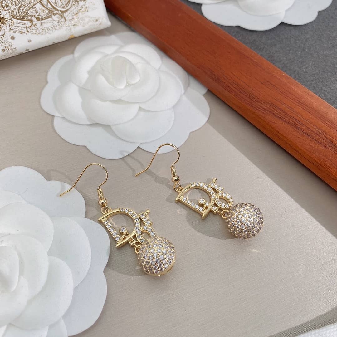 Wholesale Chr1st1an D10r Logo Earring