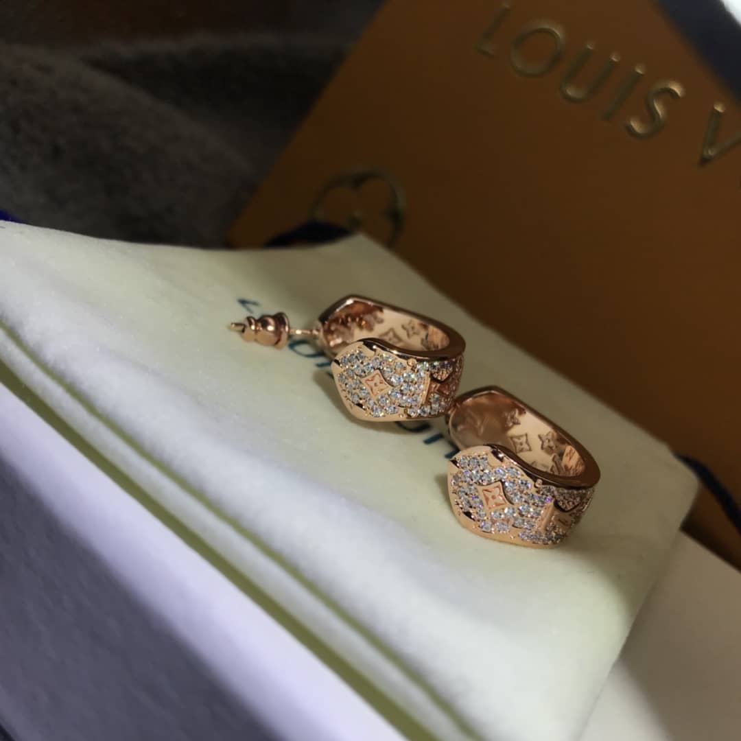 Best L0vis Vvtt0n Classic Earring