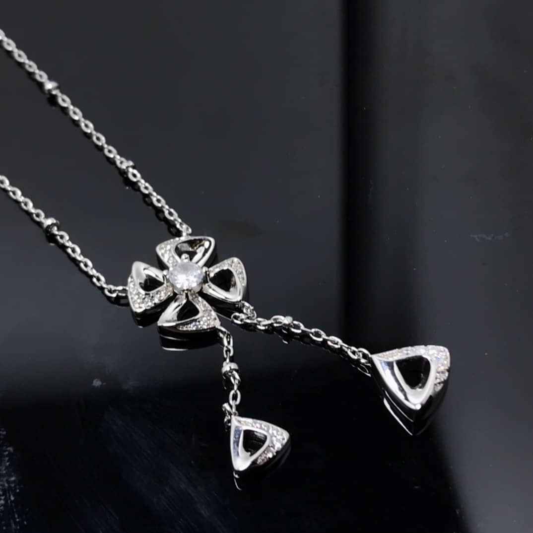 Bv1g*ai Necklace For Sale