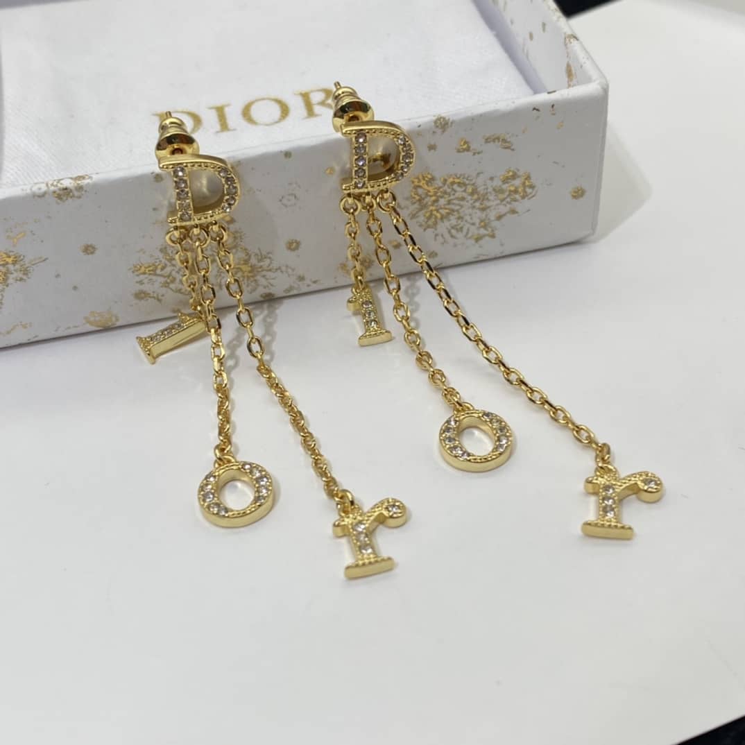 7 Star Chr1st1an D10r Earring