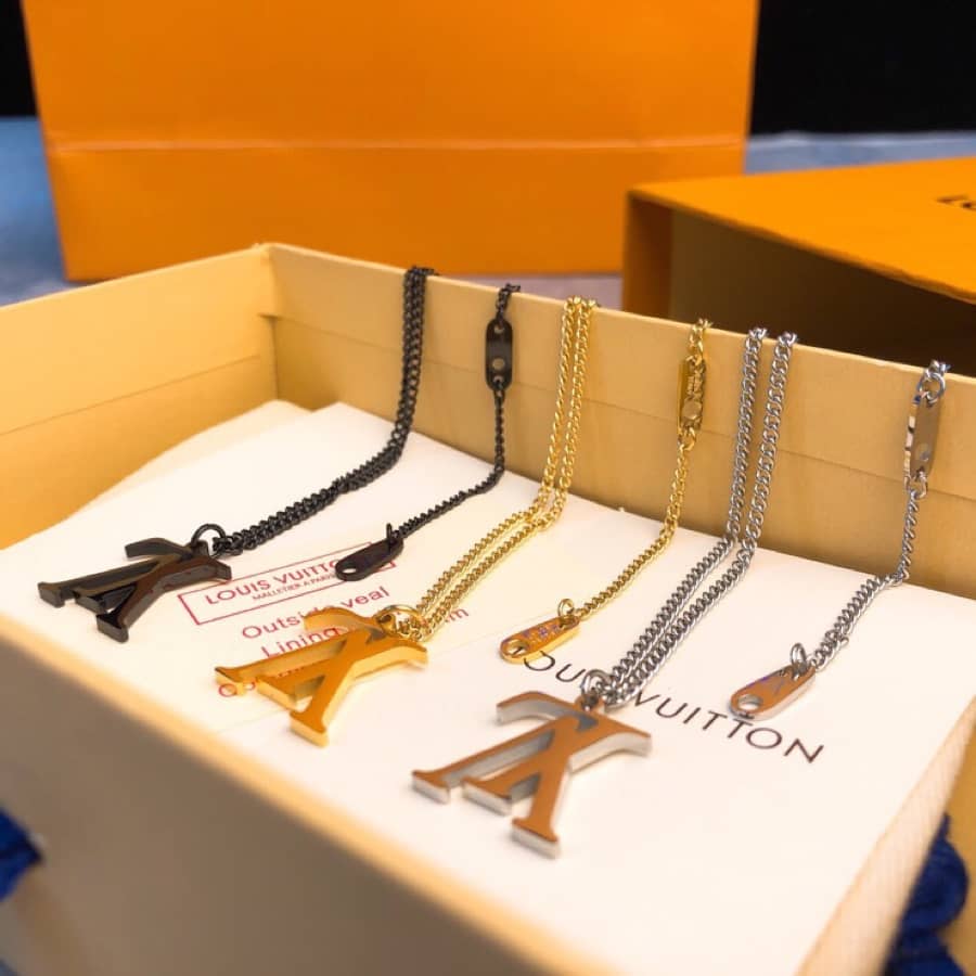 L0vis Vvtt0n Necklace First Copy