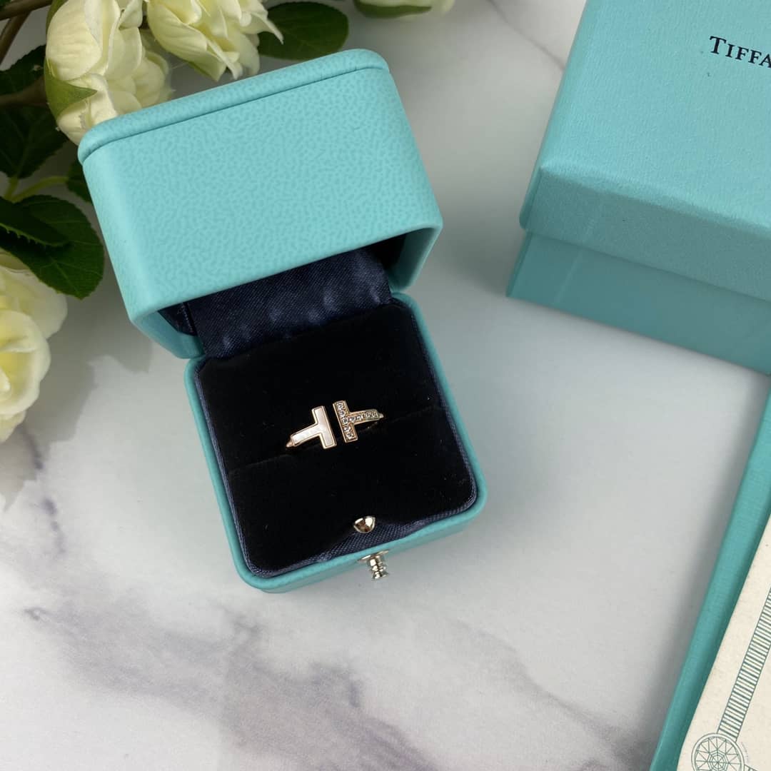 Fake T*f*ny Logo Ring