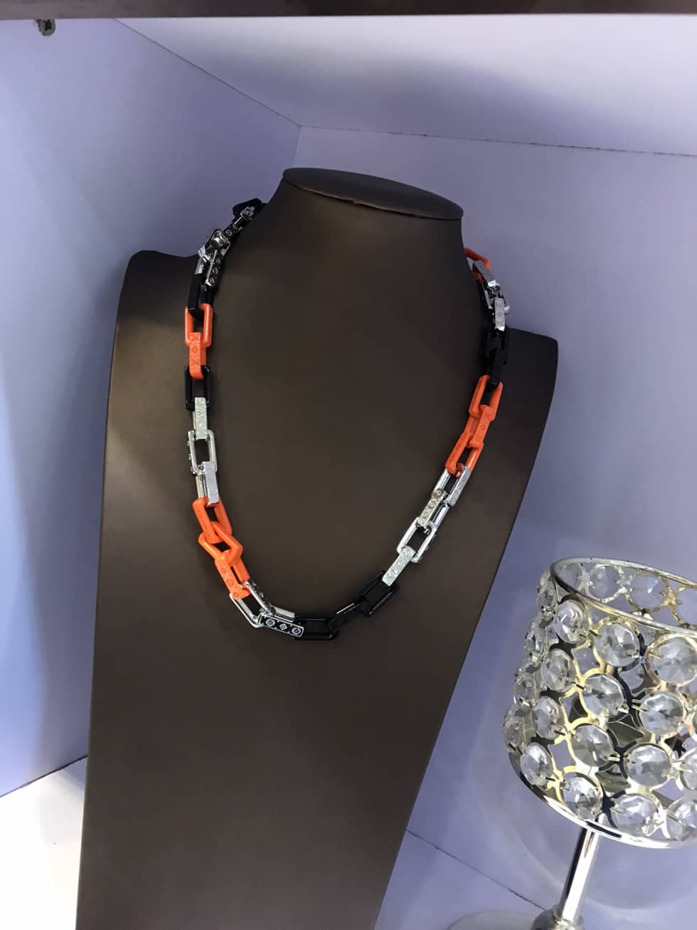 Fake L0vis Vvtt0n Logo Necklace