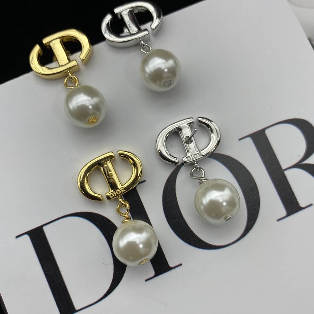 Wholesale Chr1st1an D10r Logo Earring