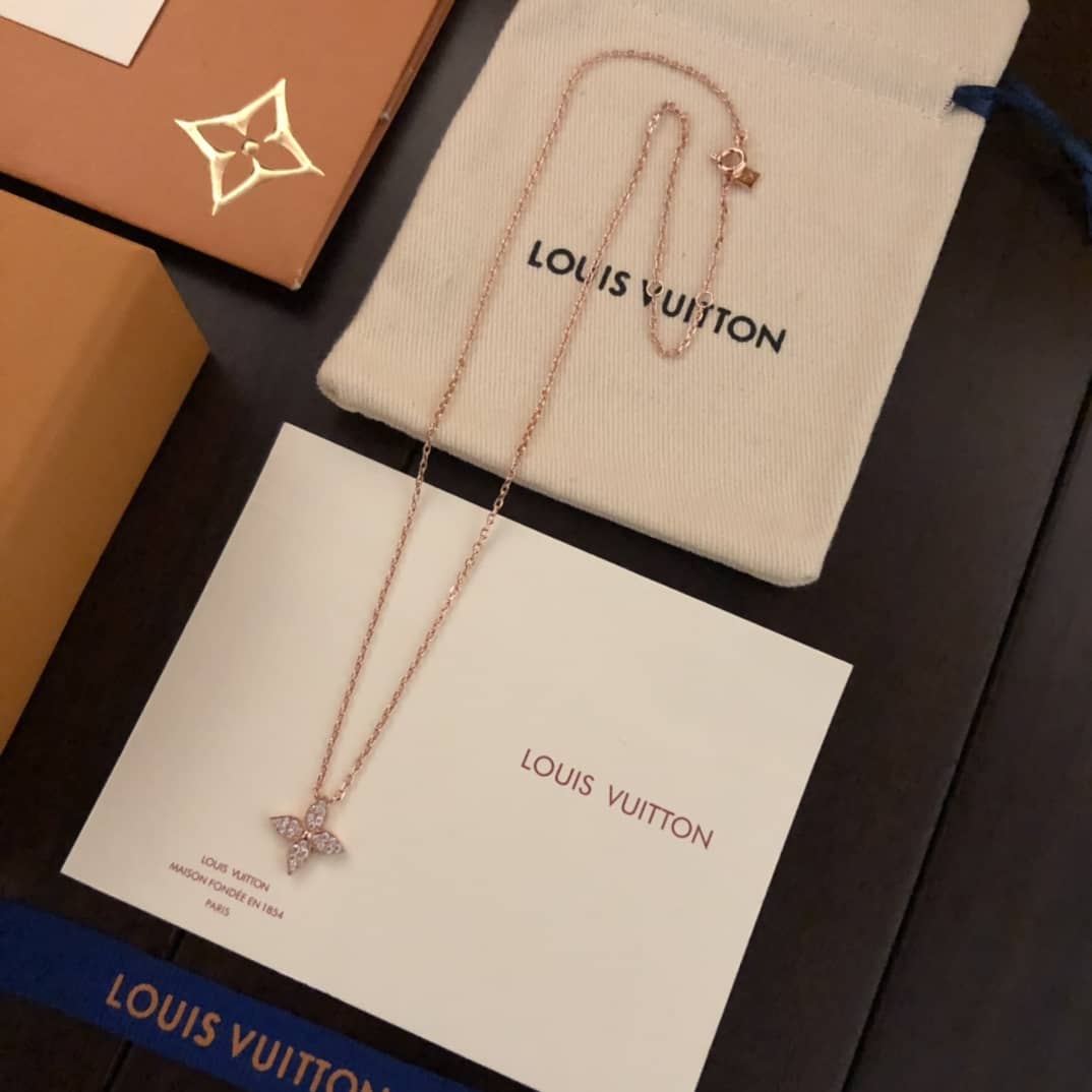 High Quality L0vis Vvtt0n Necklace