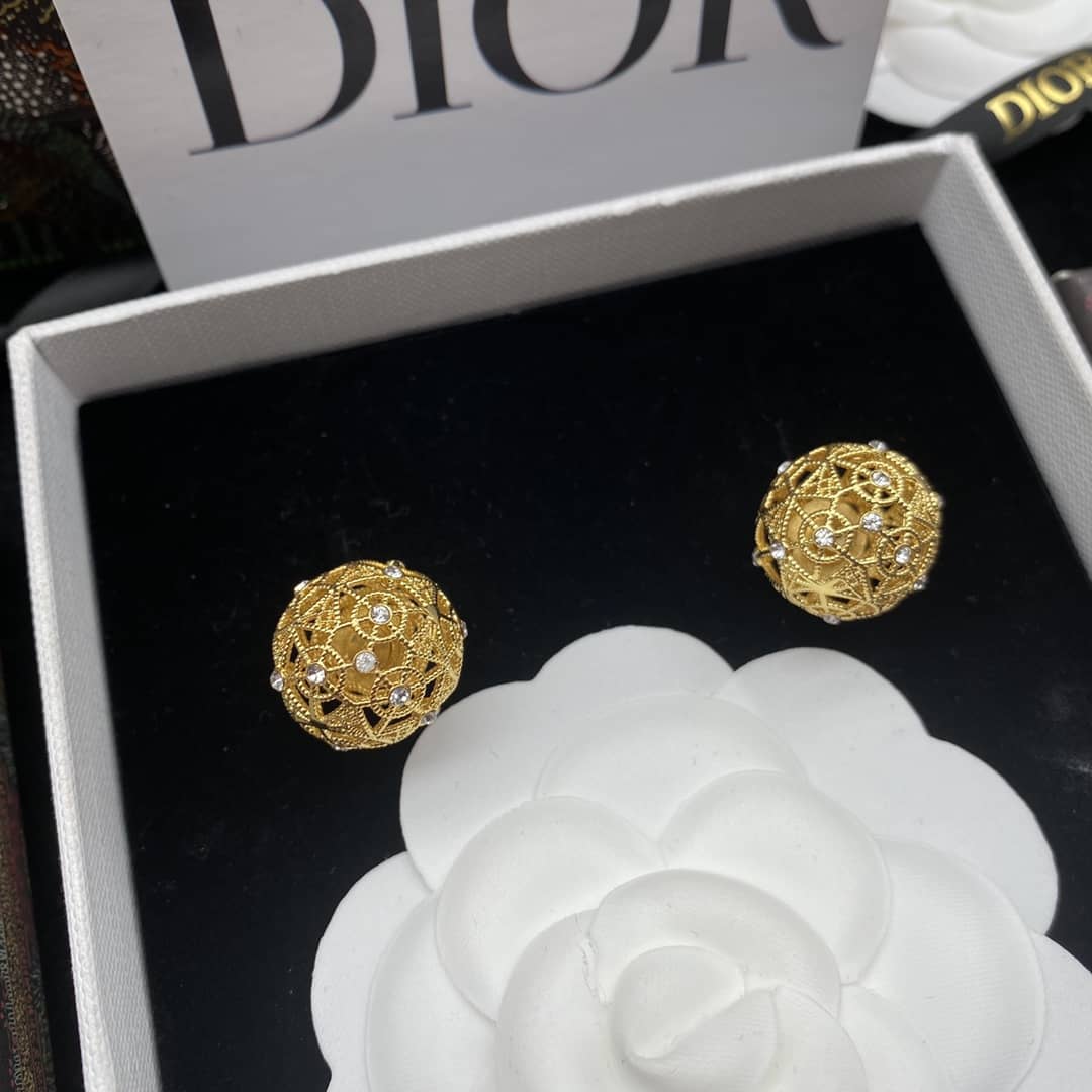 Top Quality Chr1st1an D10r Earring