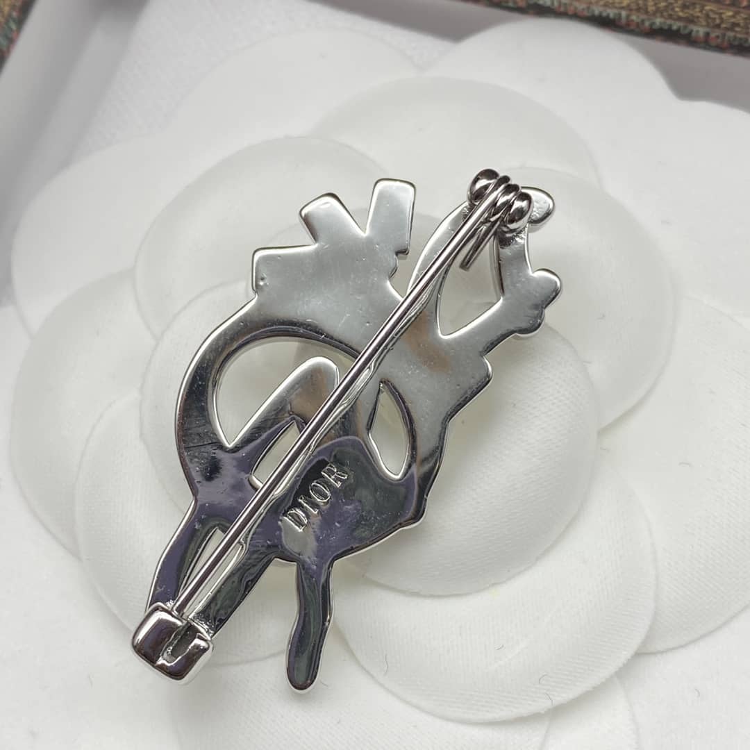 Knockoff Chr1st1an D10r Logo Brooch