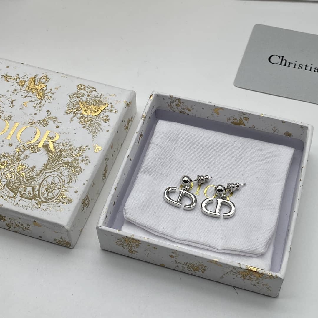 Wholesale Chr1st1an D10r AAA+ Earring