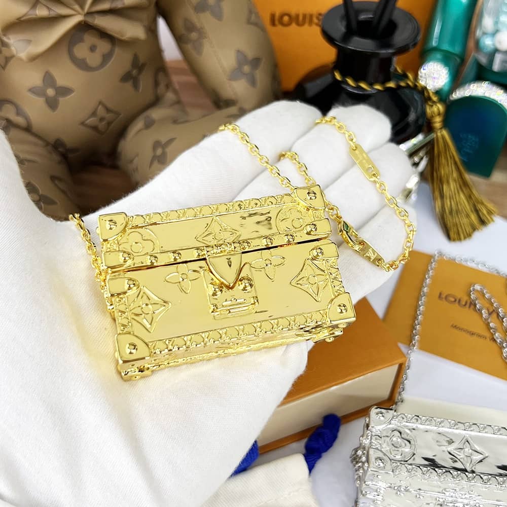 L0vis Vvtt0n Necklace For Sale