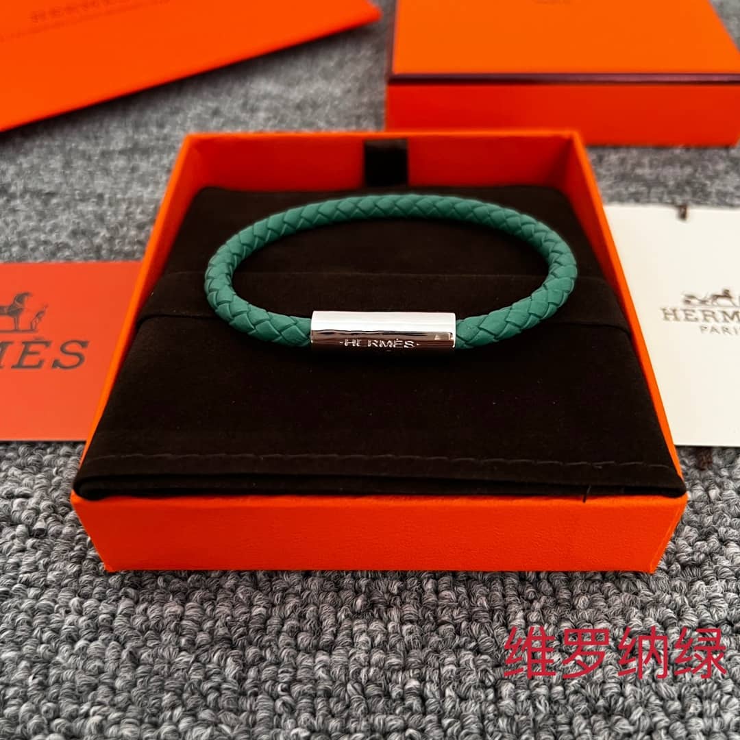 H**me5 Bracelet First Copy