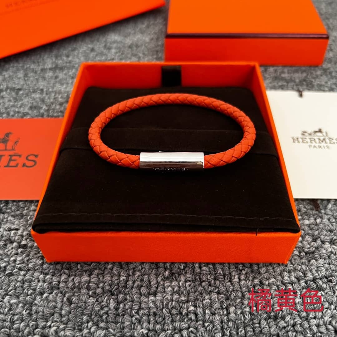 H**me5 Bracelet First Copy