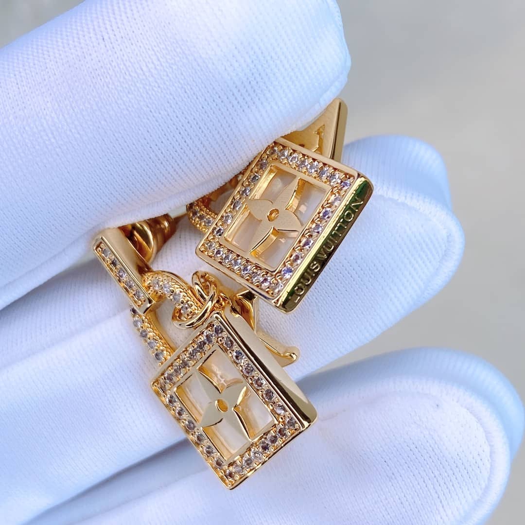 High Quality L0vis Vvtt0n Earring