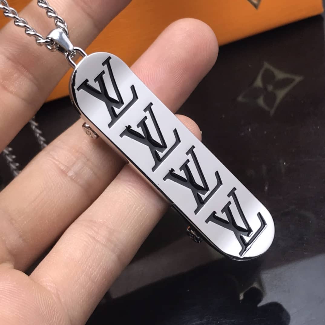 L0vis Vvtt0n Necklace Copy