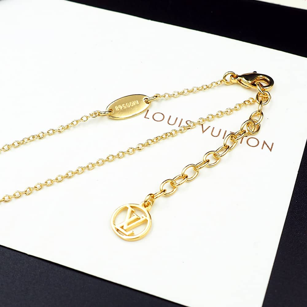 Wholesale L0vis Vvtt0n AAA+ Necklace