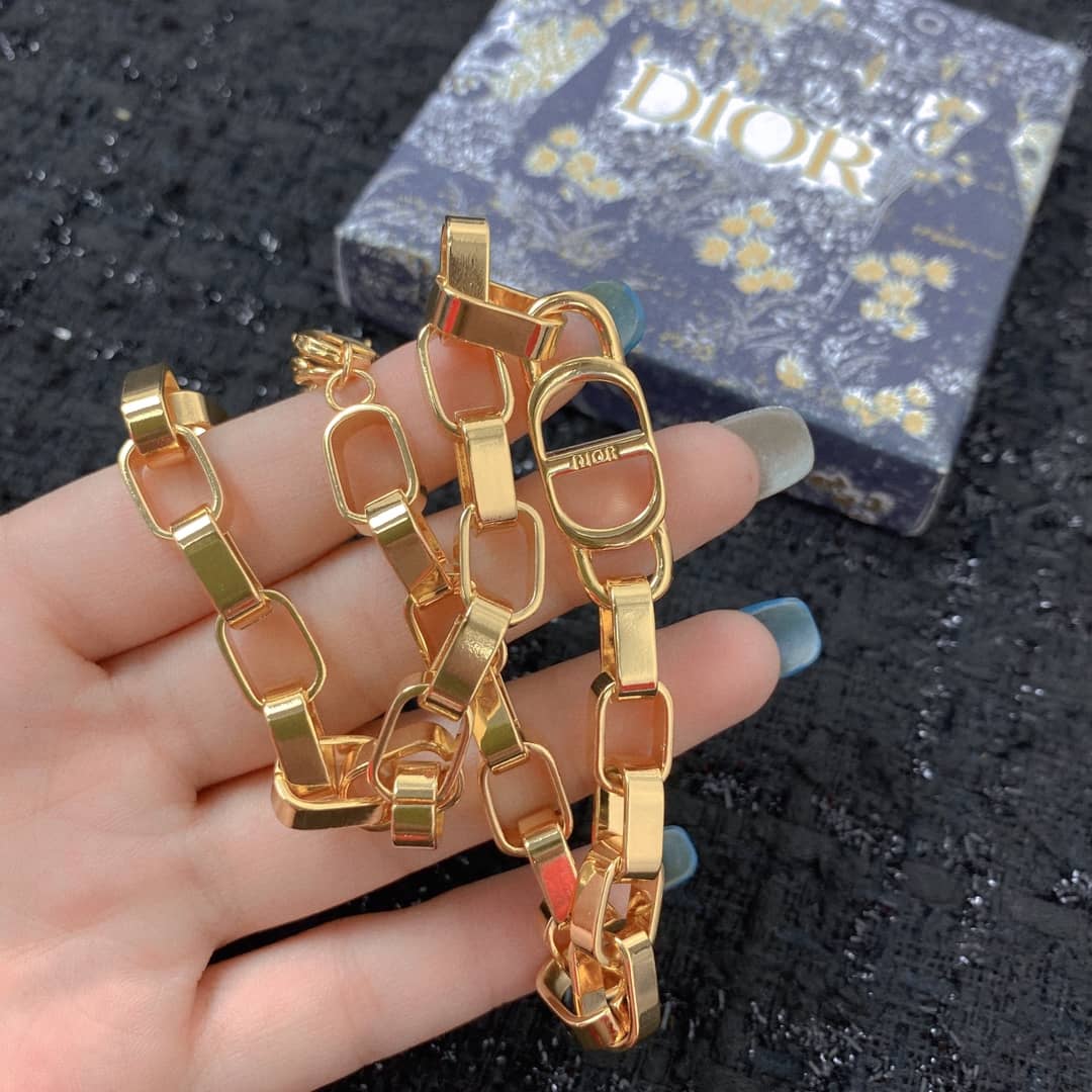 Best Chr1st1an D10r Classic Necklace