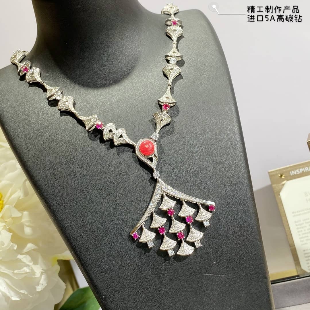 Bv1g*ai Necklace Copy