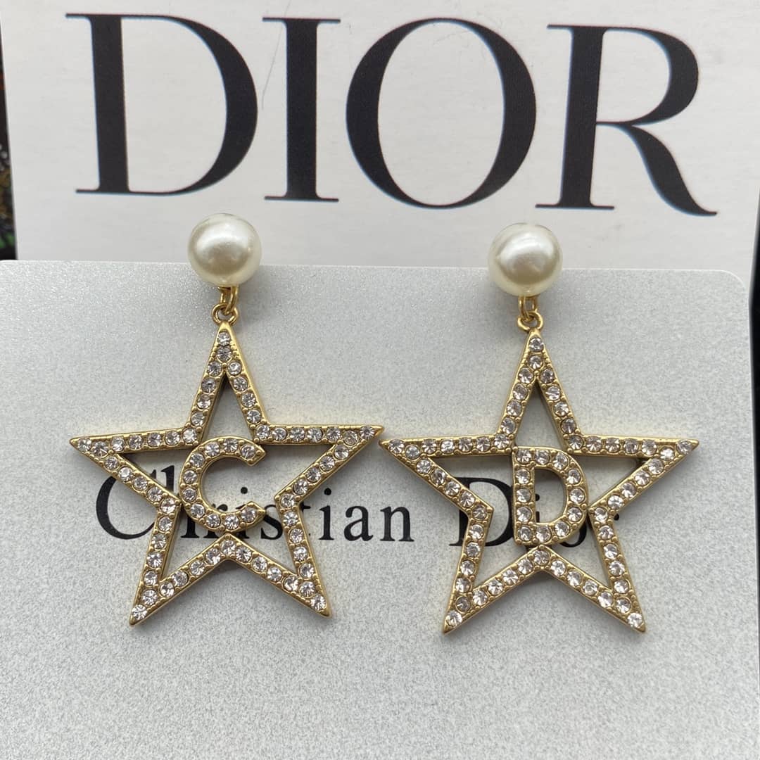 7 Star Chr1st1an D10r Earring