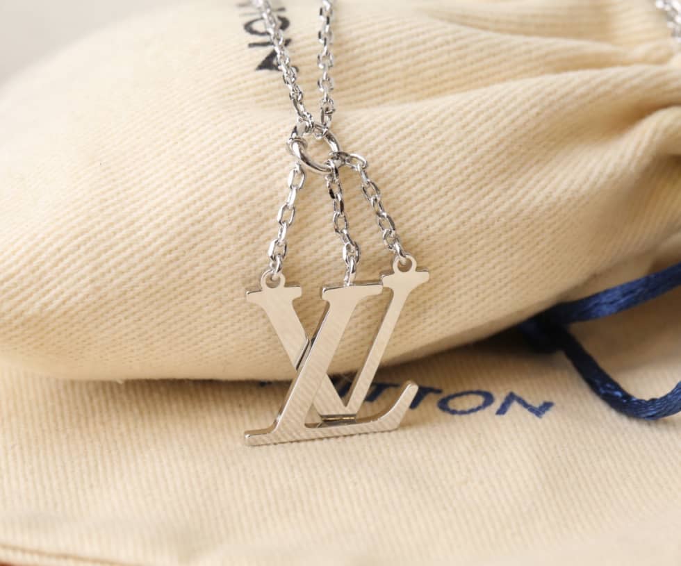 Top Quality L0vis Vvtt0n Necklace