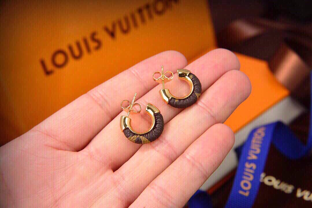 L0vis Vvtt0n Earring Copy