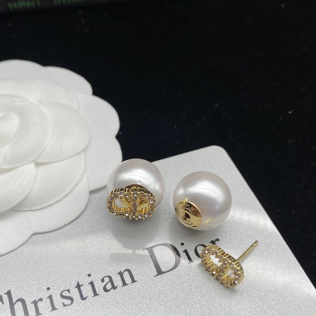 Knockoff Chr1st1an D10r Logo Earring