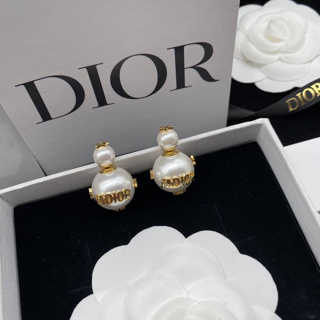 Chr1st1an D10r Earring For Sale