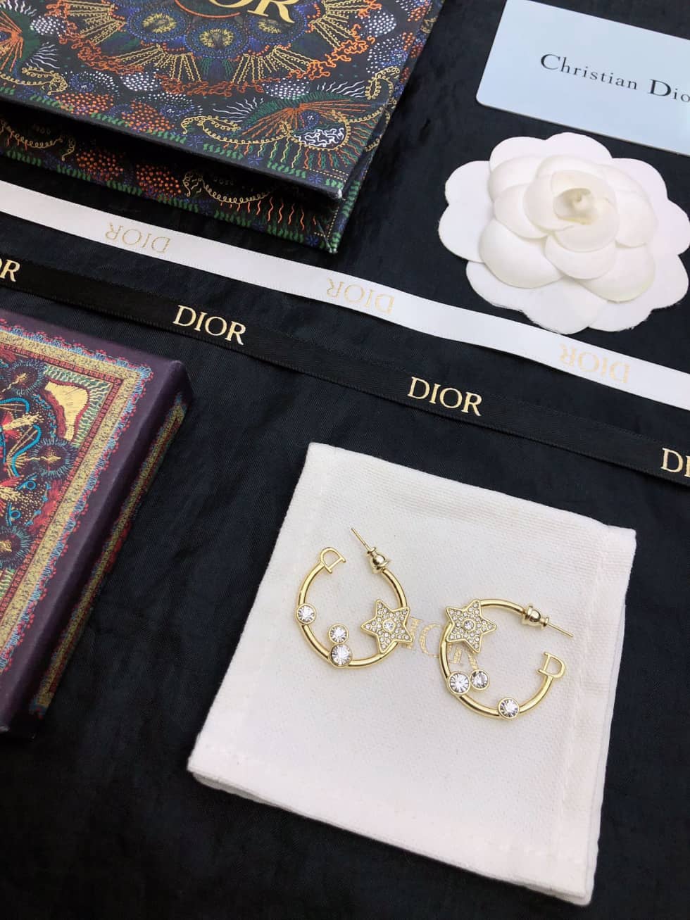 7 Star Chr1st1an D10r Earring