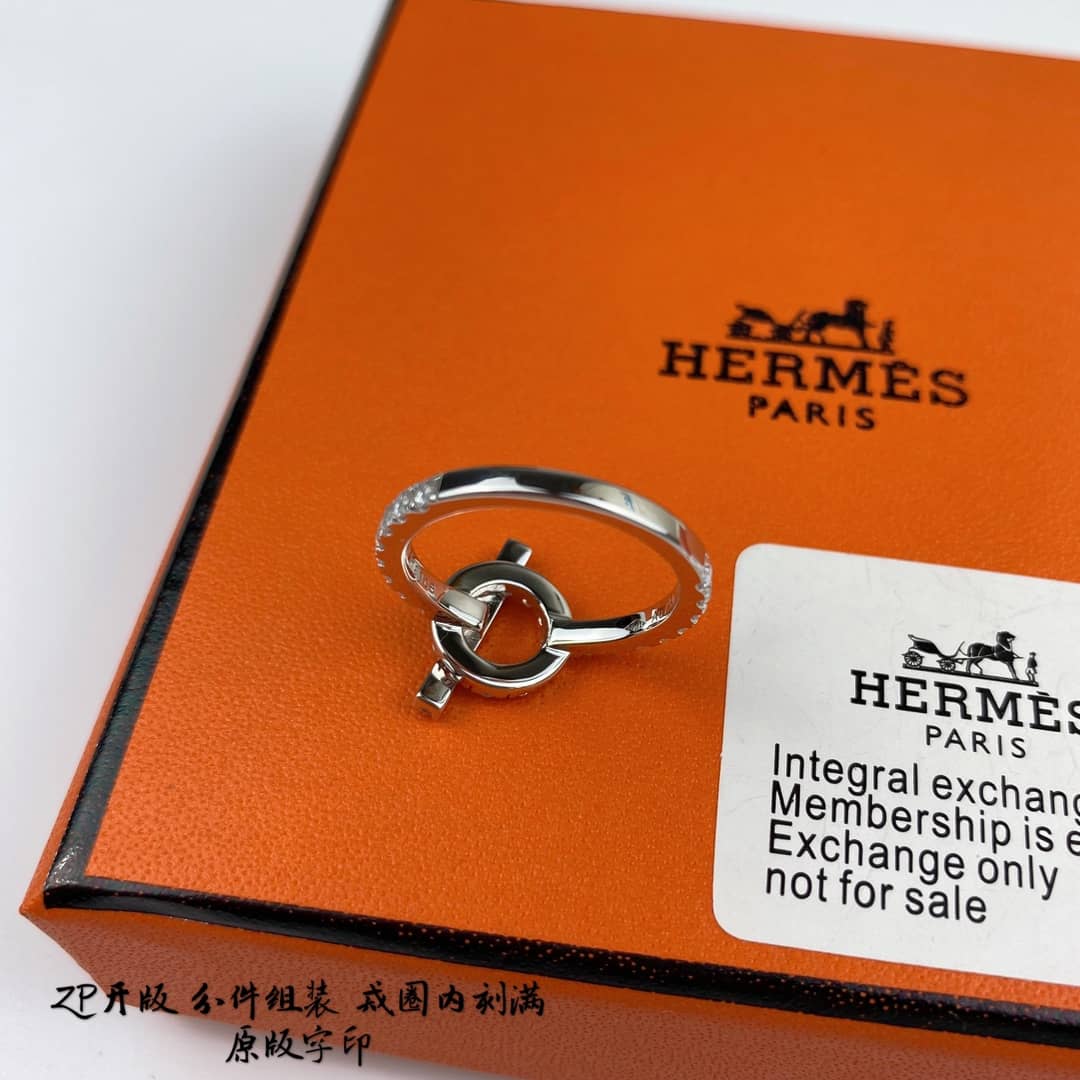 Fake H**me5 Logo Ring