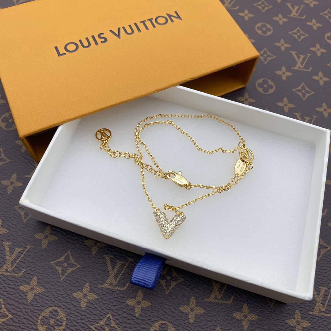 7 Star L0vis Vvtt0n Necklace