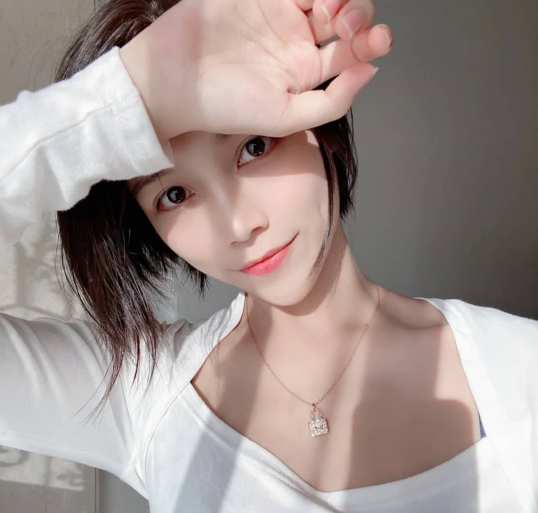 Luxury H**me5 Classic AAA+ Necklace