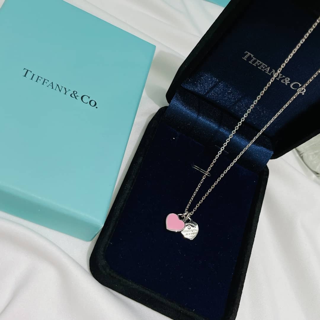 T*f*ny Necklace For Sale