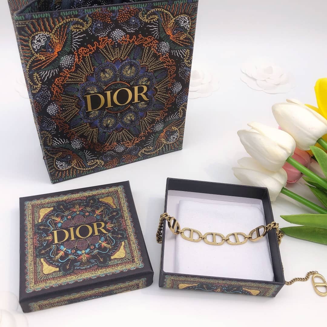 Chr1st1an D10r Necklace First Copy