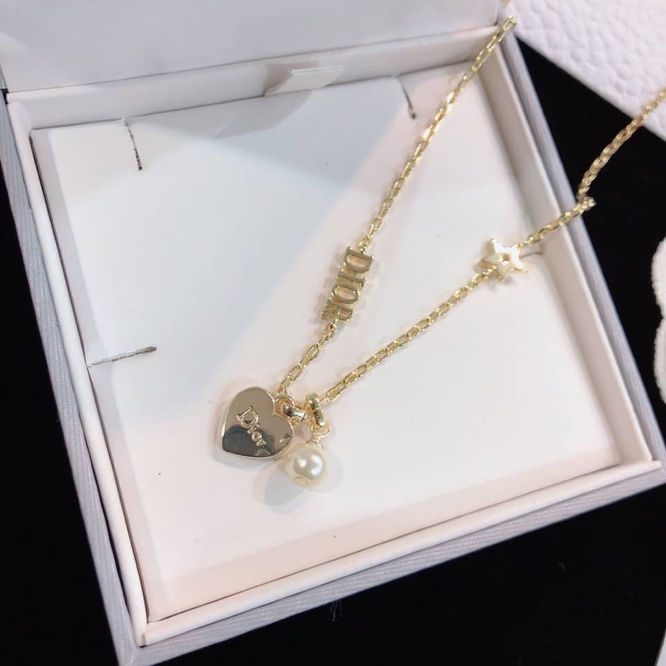 Best Chr1st1an D10r Classic Necklace